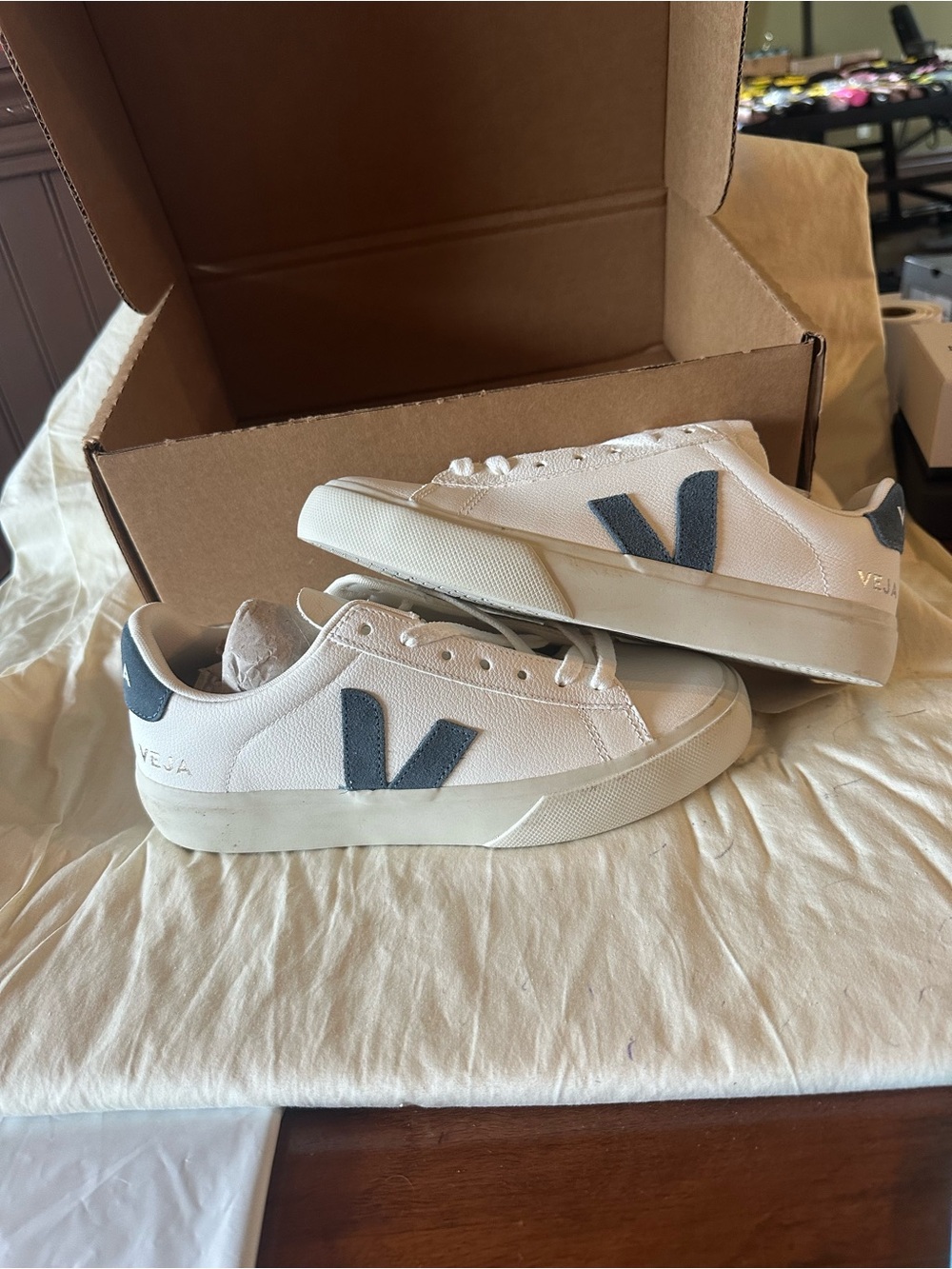 VEJA Campo Extra White California Sneakers Women’s Size 7 - Picture 2 of 4